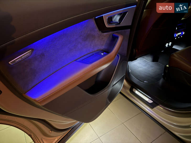 Внедорожник / Кроссовер Audi Q7 2019 в Киеве