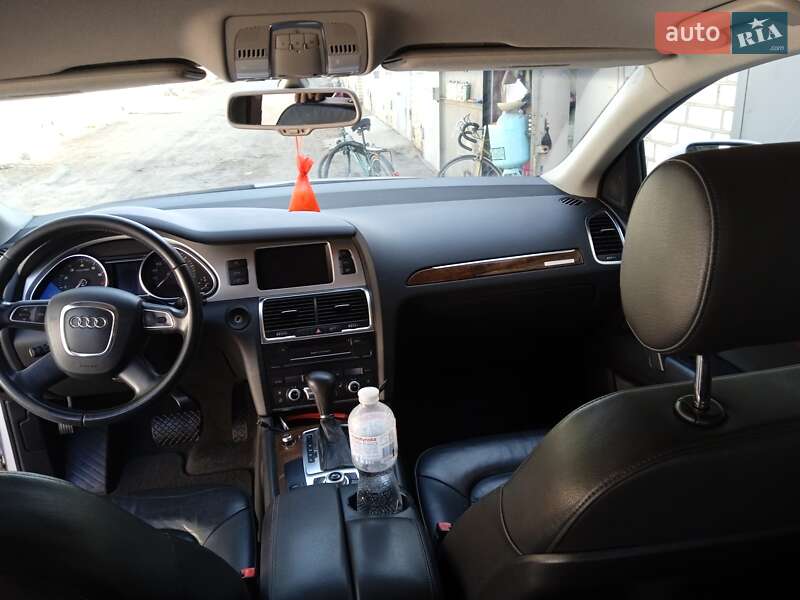 Внедорожник / Кроссовер Audi Q7 2011 в Киеве