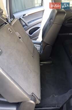 Внедорожник / Кроссовер Audi Q7 2011 в 