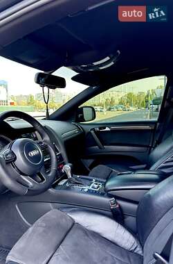 Внедорожник / Кроссовер Audi Q7 2013 в 
