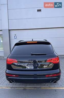 Внедорожник / Кроссовер Audi Q7 2013 в 