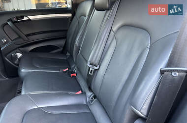 Позашляховик / Кросовер Audi Q7 2014 в 