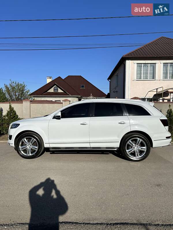 Внедорожник / Кроссовер Audi Q7 2013 в Николаеве
