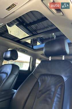 Позашляховик / Кросовер Audi Q7 2013 в 