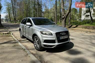Внедорожник / Кроссовер Audi Q7 2013 в 