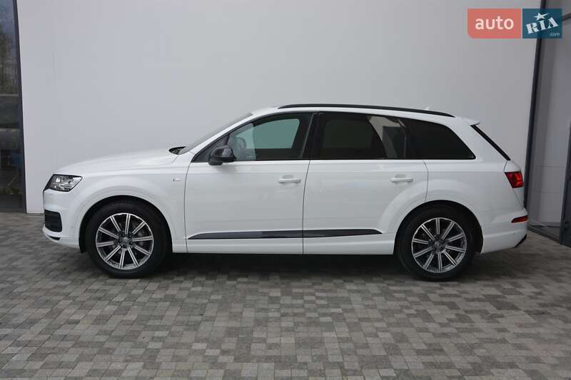 Внедорожник / Кроссовер Audi Q7 2018 в Киеве