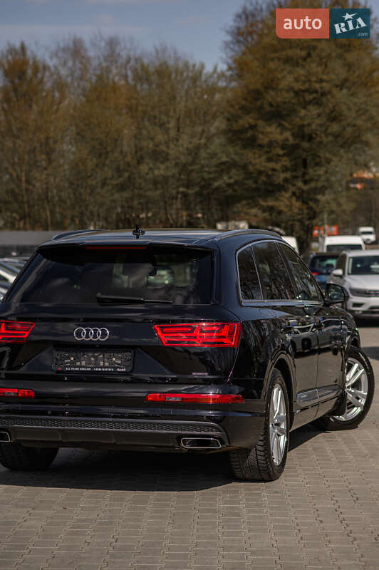 Внедорожник / Кроссовер Audi Q7 2015 в Львове