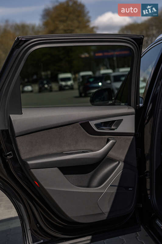 Внедорожник / Кроссовер Audi Q7 2015 в Львове