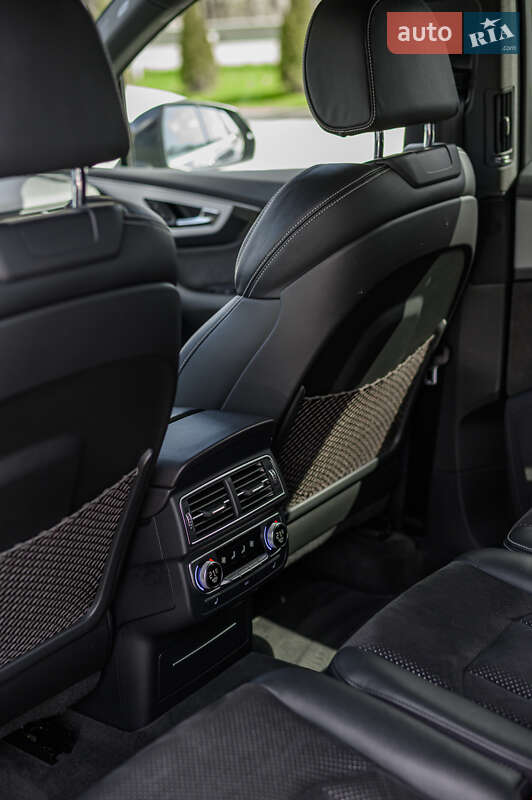 Внедорожник / Кроссовер Audi Q7 2015 в Львове