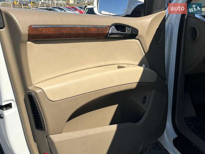 Внедорожник / Кроссовер Audi Q7 2012 в Львове