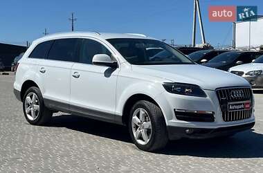 Позашляховик / Кросовер Audi Q7 2012 в 
