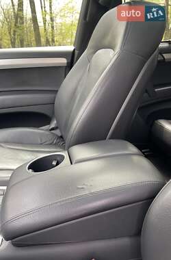 Внедорожник / Кроссовер Audi Q7 2013 в 