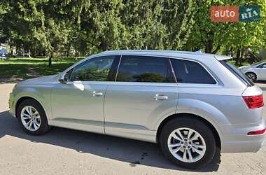 Внедорожник / Кроссовер Audi Q7 2018 в 