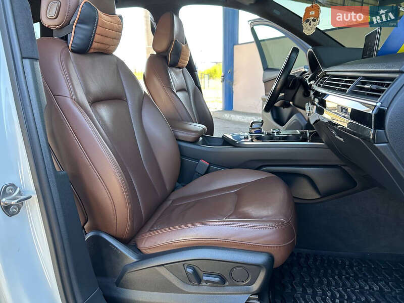 Внедорожник / Кроссовер Audi Q7 2016 в Днепре