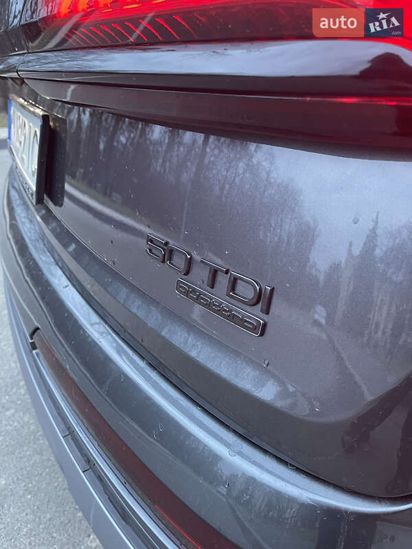 Внедорожник / Кроссовер Audi Q7 2022 в Киеве