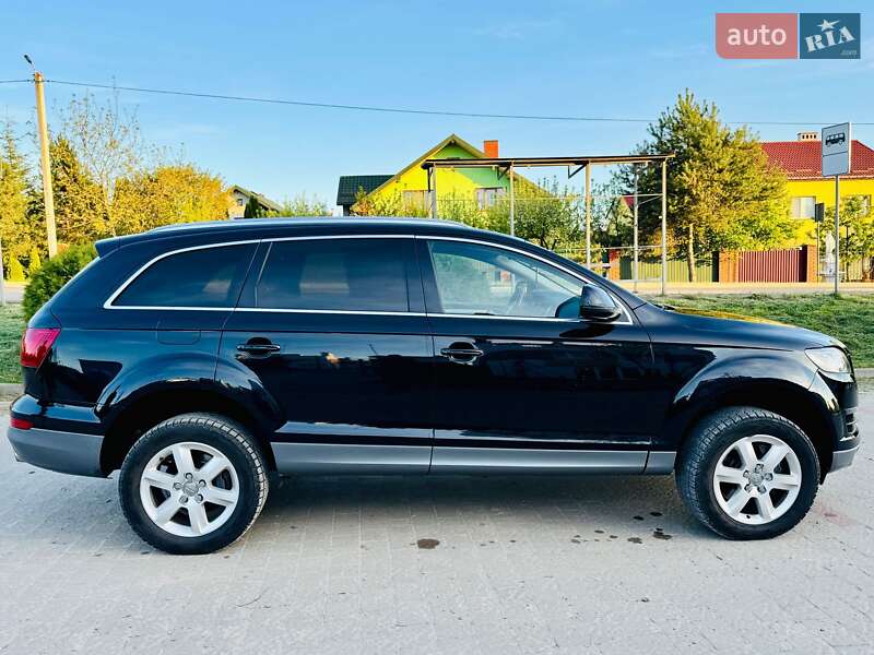 Позашляховик / Кросовер Audi Q7 2013 в Львові
