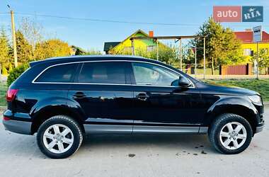Внедорожник / Кроссовер Audi Q7 2013 в 
