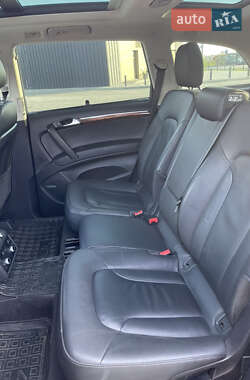 Внедорожник / Кроссовер Audi Q7 2015 в 