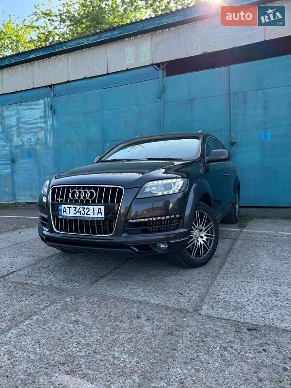 Позашляховик / Кросовер Audi Q7 2013 в Києві