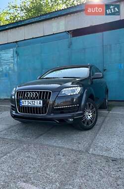 Внедорожник / Кроссовер Audi Q7 2013 в 