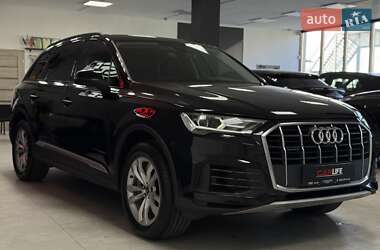 Внедорожник / Кроссовер Audi Q7 2020 в 