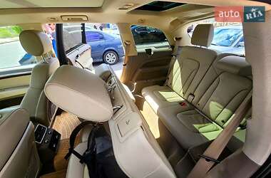 Внедорожник / Кроссовер Audi Q7 2011 в 