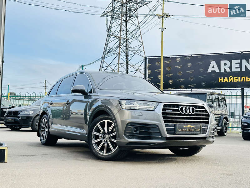 Внедорожник / Кроссовер Audi Q7 2016 в Харькове