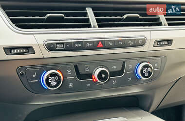 Внедорожник / Кроссовер Audi Q7 2016 в 