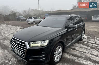 Позашляховик / Кросовер Audi Q7 2015 в 