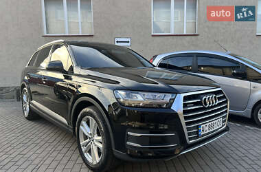 Позашляховик / Кросовер Audi Q7 2015 в 