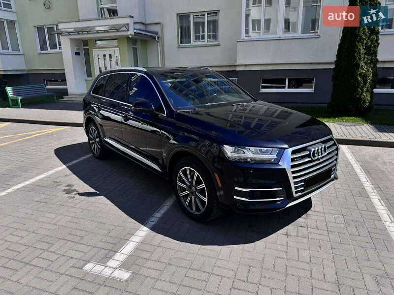 Позашляховик / Кросовер Audi Q7 2016 в Львові
