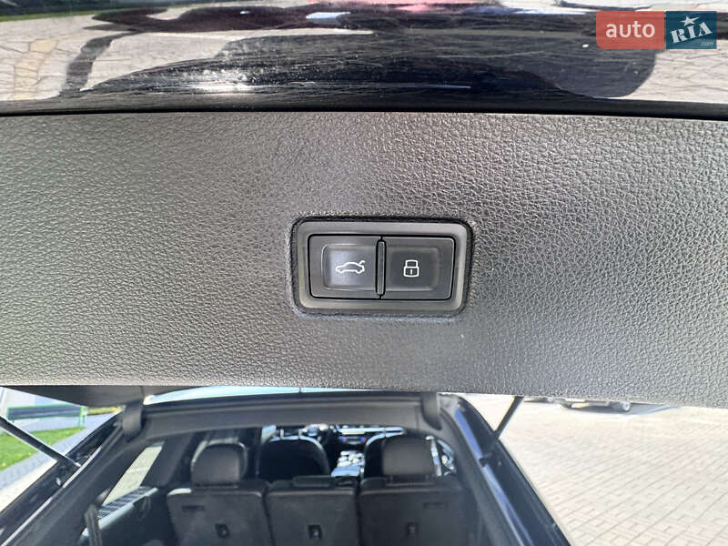 Позашляховик / Кросовер Audi Q7 2016 в Львові