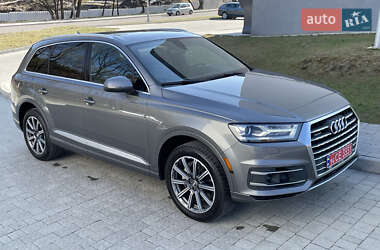 Внедорожник / Кроссовер Audi Q7 2016 в 