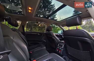 Внедорожник / Кроссовер Audi Q7 2010 в 
