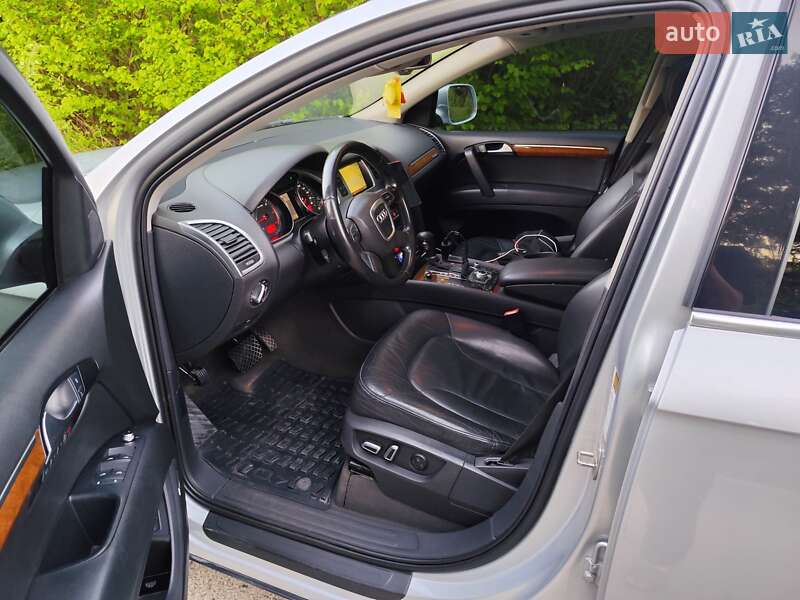 Внедорожник / Кроссовер Audi Q7 2010 в Черновцах фото 11 Внедорожник / Кроссовер Audi Q7 2010 в Черновцах