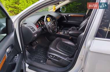 Внедорожник / Кроссовер Audi Q7 2010 в 