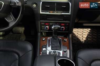Внедорожник / Кроссовер Audi Q7 2015 в 