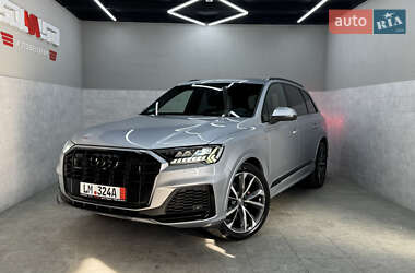 Внедорожник / Кроссовер Audi Q7 2020 в 