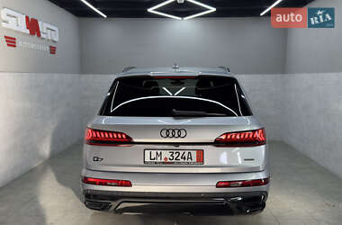 Внедорожник / Кроссовер Audi Q7 2020 в 