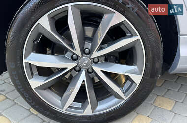 Внедорожник / Кроссовер Audi Q7 2020 в 