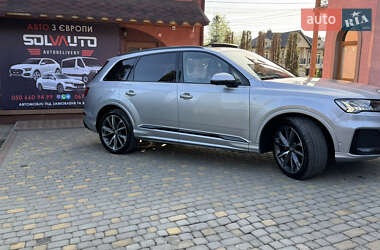 Внедорожник / Кроссовер Audi Q7 2020 в 
