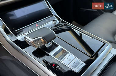 Внедорожник / Кроссовер Audi Q7 2020 в 