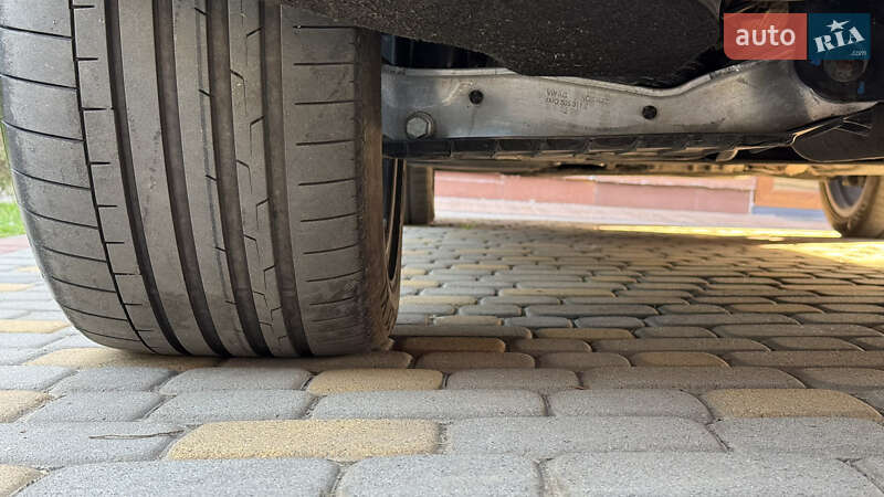 Позашляховик / Кросовер Audi Q7 2020 в Сваляві