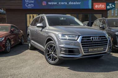 Внедорожник / Кроссовер Audi Q7 2016 в Киеве