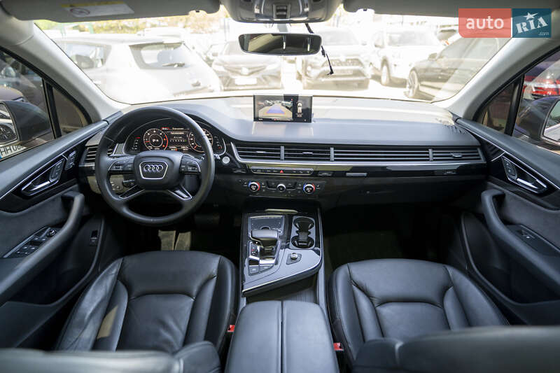 Внедорожник / Кроссовер Audi Q7 2016 в Киеве