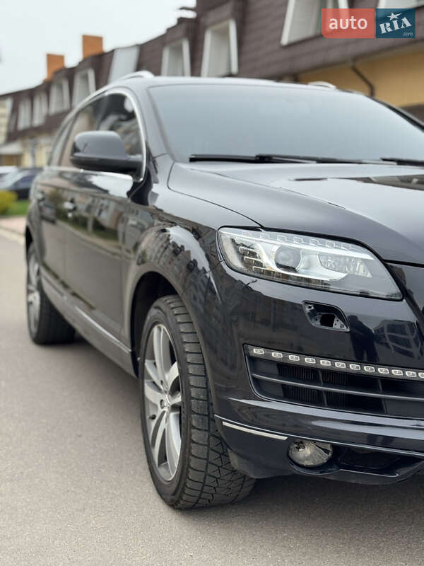Внедорожник / Кроссовер Audi Q7 2015 в Киеве