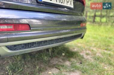 Внедорожник / Кроссовер Audi Q7 2012 в 