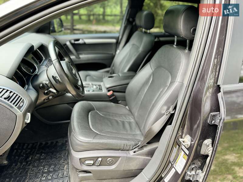 Позашляховик / Кросовер Audi Q7 2012 в Львові