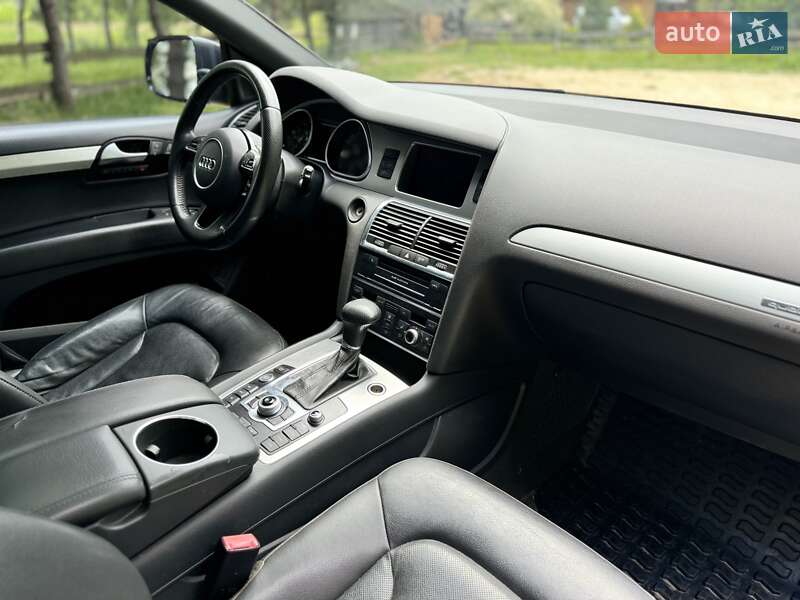 Позашляховик / Кросовер Audi Q7 2012 в Львові