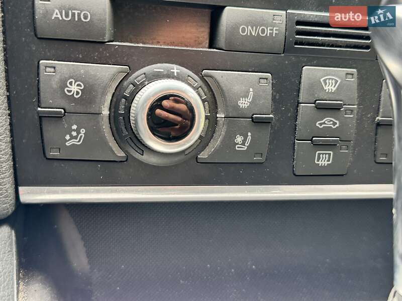 Позашляховик / Кросовер Audi Q7 2012 в Львові